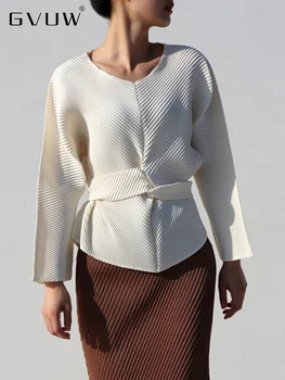 GVUW חדש קריס-קרוס קפלים של נשים חולצה בצבע אחיד V-צוואר דק משולבים החגורה סתיו 2023 שרוול ארוך העליון נקבה 17G2008
